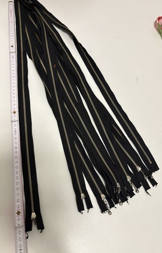 Schwarze geschlossene - schwarze,